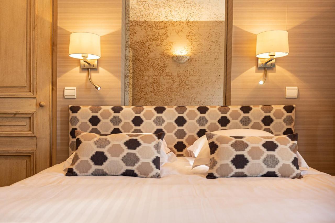 Le Square Hotel Astaffort ภายนอก รูปภาพ