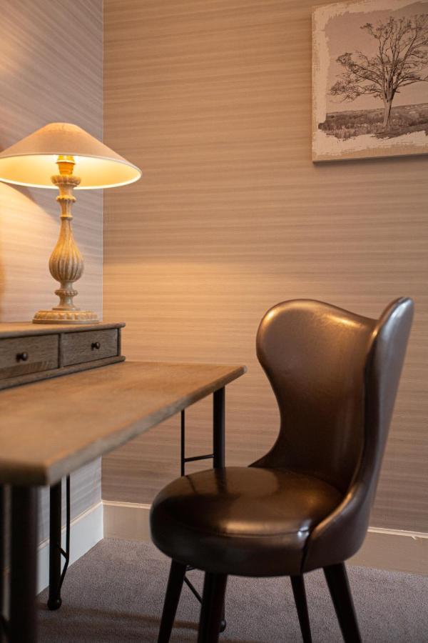 Le Square Hotel Astaffort ภายนอก รูปภาพ