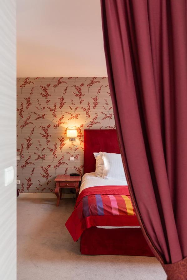 Le Square Hotel Astaffort ภายนอก รูปภาพ
